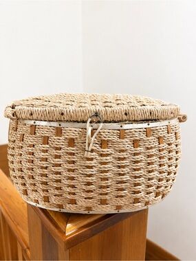 Vintage Dritz Wicker Sewing Basket Oval Woven Rattan Tufted Satin Lined Box
- Ne